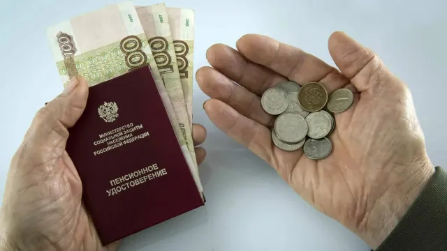 Горячая новость | Стало известно, у кого из россиян в августе вырастет пенсия