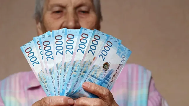 Горячая новость | Россиянам пообещали двойную пенсию перед новым годом