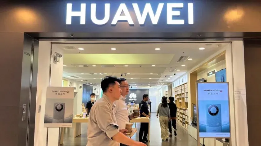 Huawei начала предварительные продажи своего нового смартфона Mate 60 Pro+