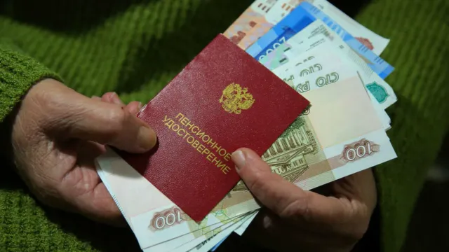 Горячая новость | Финансист рассказала, какой стаж поможет увеличить пенсию
