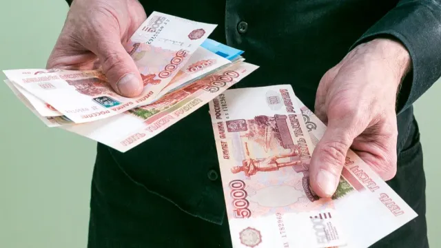 Горячая новость | Эксперты прогнозируют рост зарплат россиян до 100 тысяч рублей