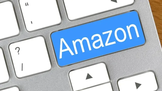 Amazon вводит комиссию для продавцов, которые отправляют свои посылки