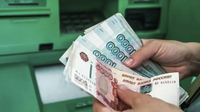 Горячая новость | В России предсказали очередной скачок зарплат