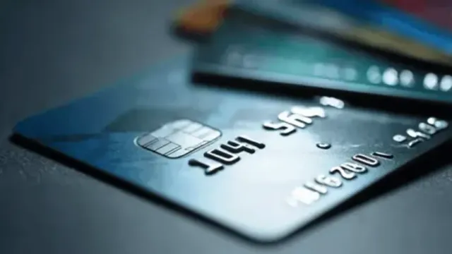 В Госдуме рассматривают вариант введения лимита на число банковских карт