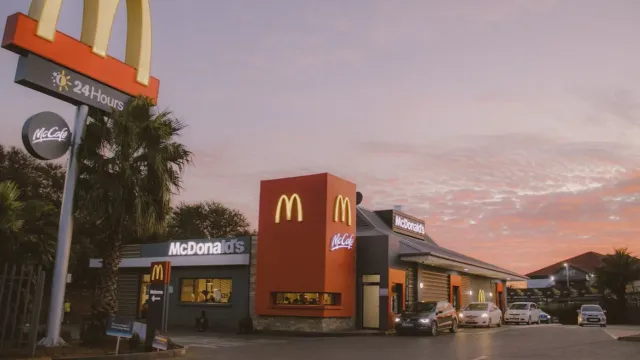 Глобальный сбой в системе вынудил McDonald's временно закрыть рестораны в ряде стран