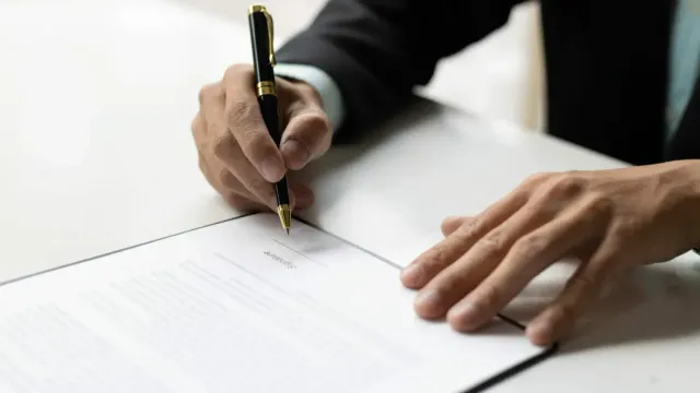 Горячая новость | Россиянам объяснили, почему не стоит разглашать данные работодателя