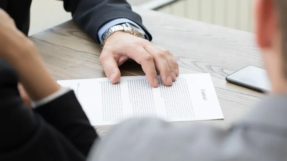 Зумеры отказываются читать договоры при оформлении микрозаймов
