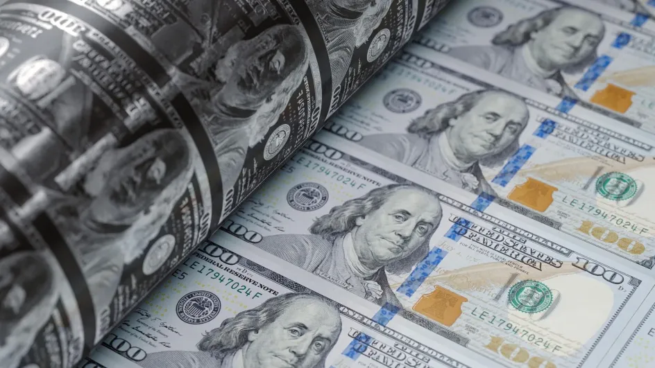 Россиянам рассказали, когда доллар подорожает до 100 рублей