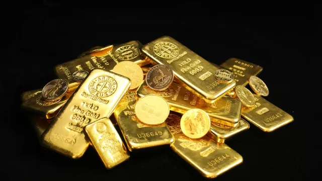 Цены на золото взлетели после гибели президента Ирана Раиси