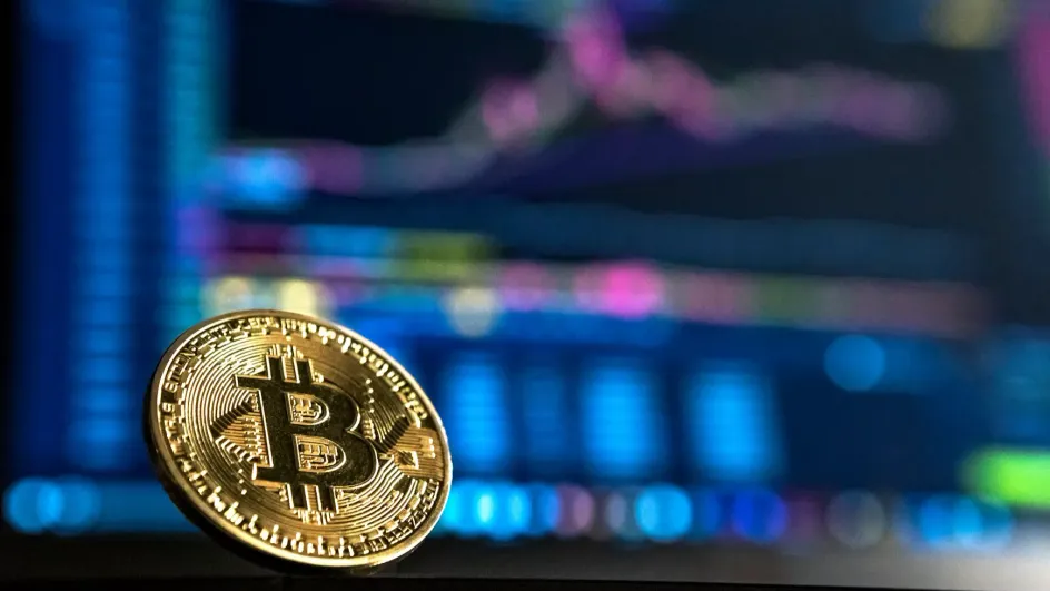 Аналитики прогнозируют снижение стоимости биткоина в октябре