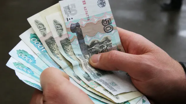 Горячая новость | Эксперт оценил вероятность резкого ослабления рубля