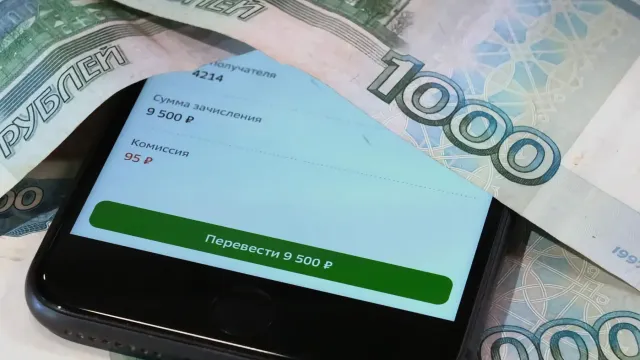 Горячая новость | Россиянам объяснили, почему банки блокируют их денежные переводы