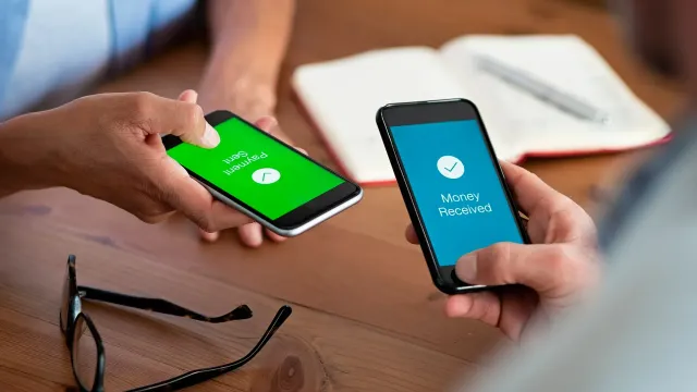 Горячая новость | Россиян предупредили об усилении контроля над переводами и платежами