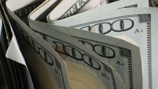 Аналитик спрогнозировал курс доллара после решения Банка России