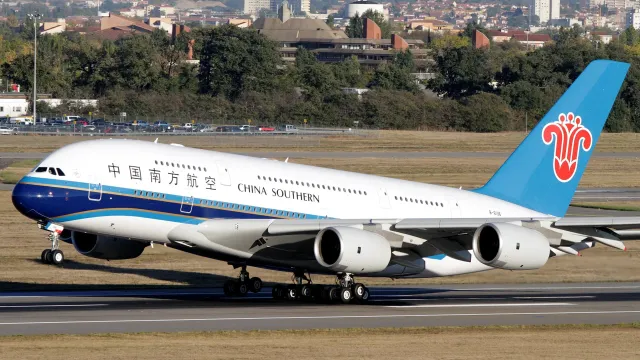 Китайская China Southern Airlines продавала авиабилеты за $1,3