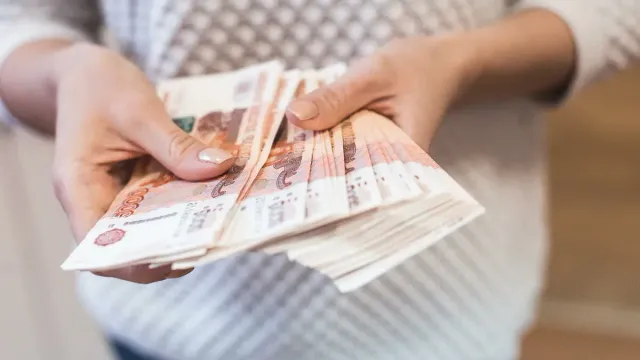 Горячая новость | В стране растет число регионов со средней зарплатой выше 100 тысяч рублей