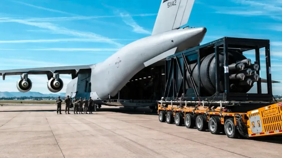 United States Air Force впервые перевезла по воздуху портативный ядерный реактор