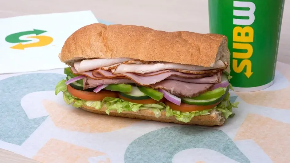 Сеть фастфуда Subway пообещала пожизненный запас сэндвичей тому, кто изменит свое имя