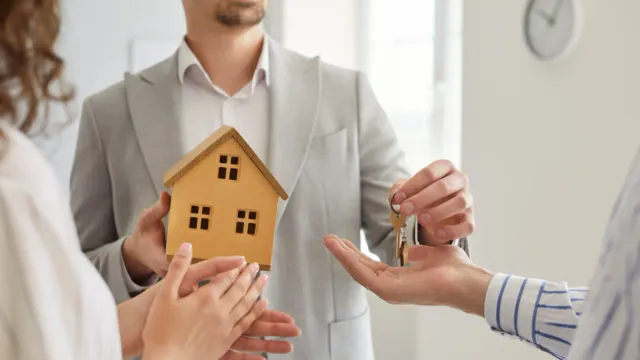 Горячая новость | Стало известно, сколько средних зарплат стоит один квадратный метр жилья