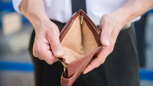 Горячая новость | Россиянам рассказали, как не допустить дефицита личного бюджета