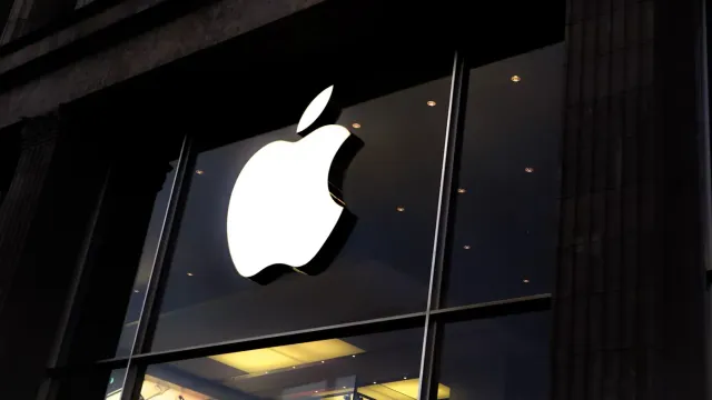 Apple грозит крупный штраф за отказ россиянам в бесконтактной оплате