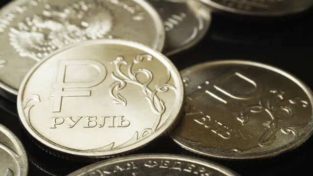 Горячая новость | Эксперты верят в устойчивый рубль на фоне мировой нестабильности