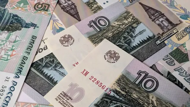 Горячая новость | Объем наличных денег в России в июле резко вырос