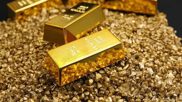 Горячая новость | Эксперт объяснил, почему сейчас стоит покупать золото
