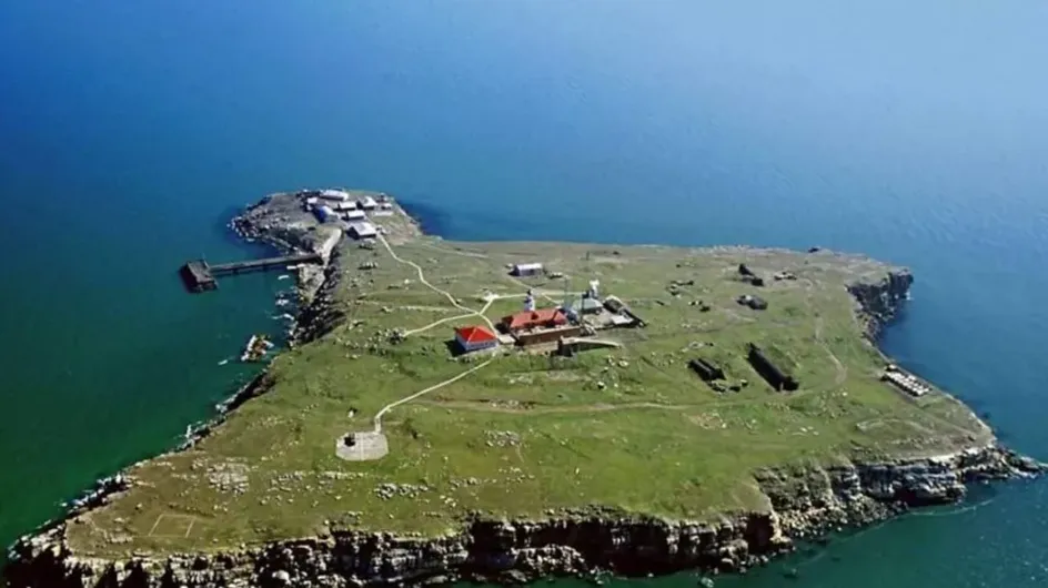 МК: полковник Матвийчук назвал цель российского удара по острову Змеиный - украинский радар