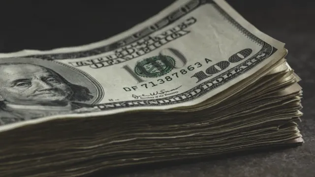 Горячая новость | Стало известно, когда доллар снова вырастет до 85 рублей