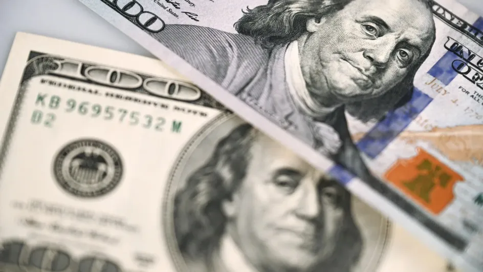 Стало известно, какой будет стоимость доллара перед Новым годом