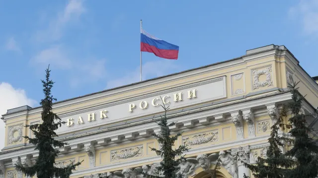 Горячая новость | Эксперты скорректировали прогноз по курсу доллара и ключевой ставке